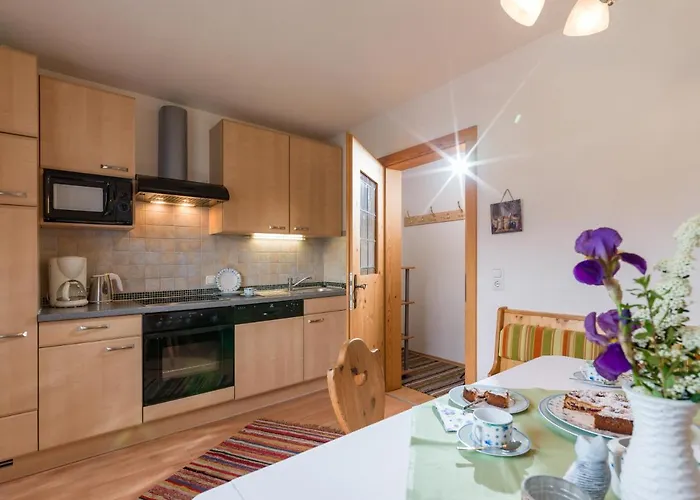 Hofbauer בית חווה איטר