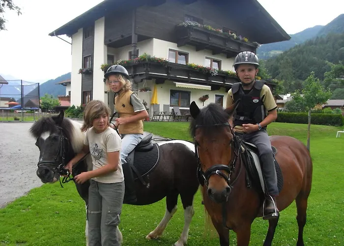 בית חווה Hofbauer